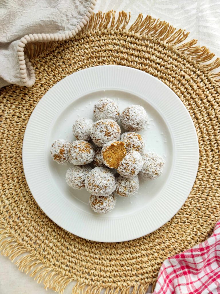 No-Bake Carrot Cake Bites