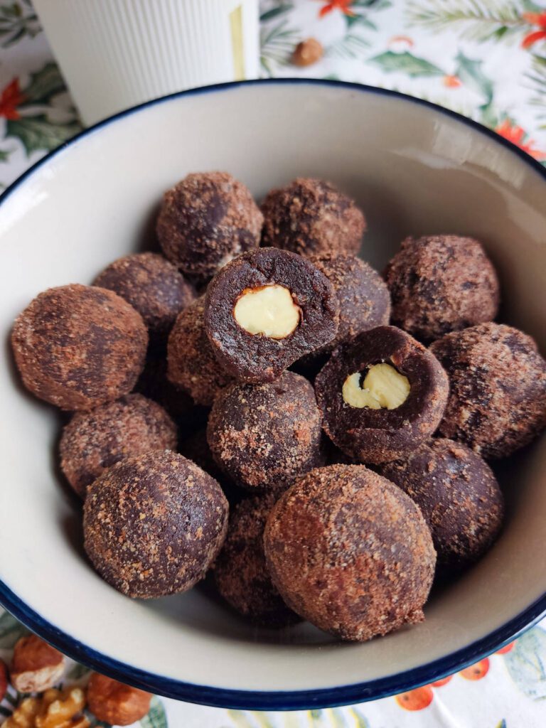 Omega-3 Cocoa Balls, in the bowl