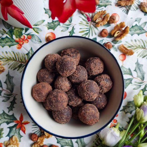 Omega-3 Cocoa Balls, in the bowl